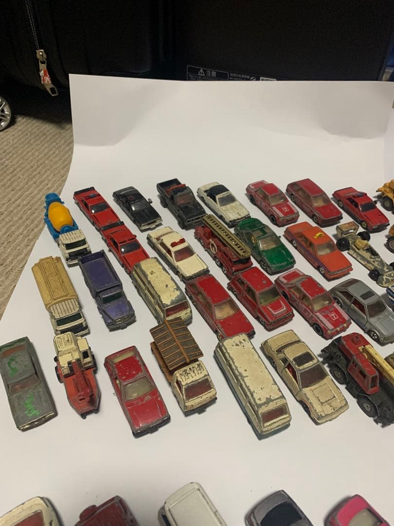 ミニカーセット 多数の車両デザイン