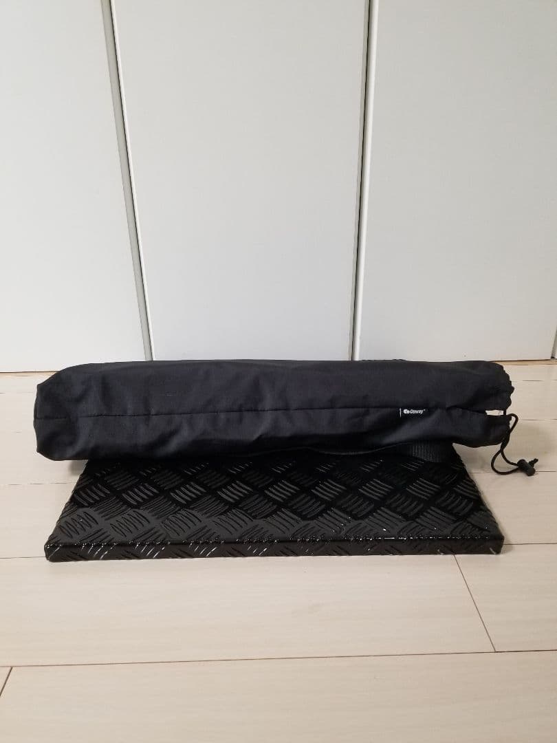 クーラースタンド　サイドテーブル　オンウェー　ブラックキャンプ