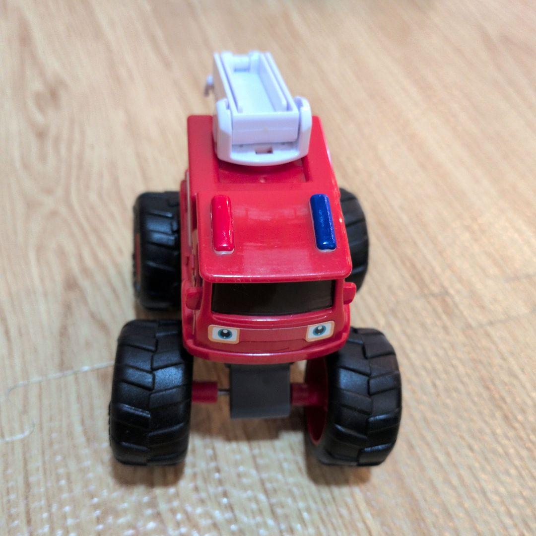 ベイビーバス　ミニカーセット