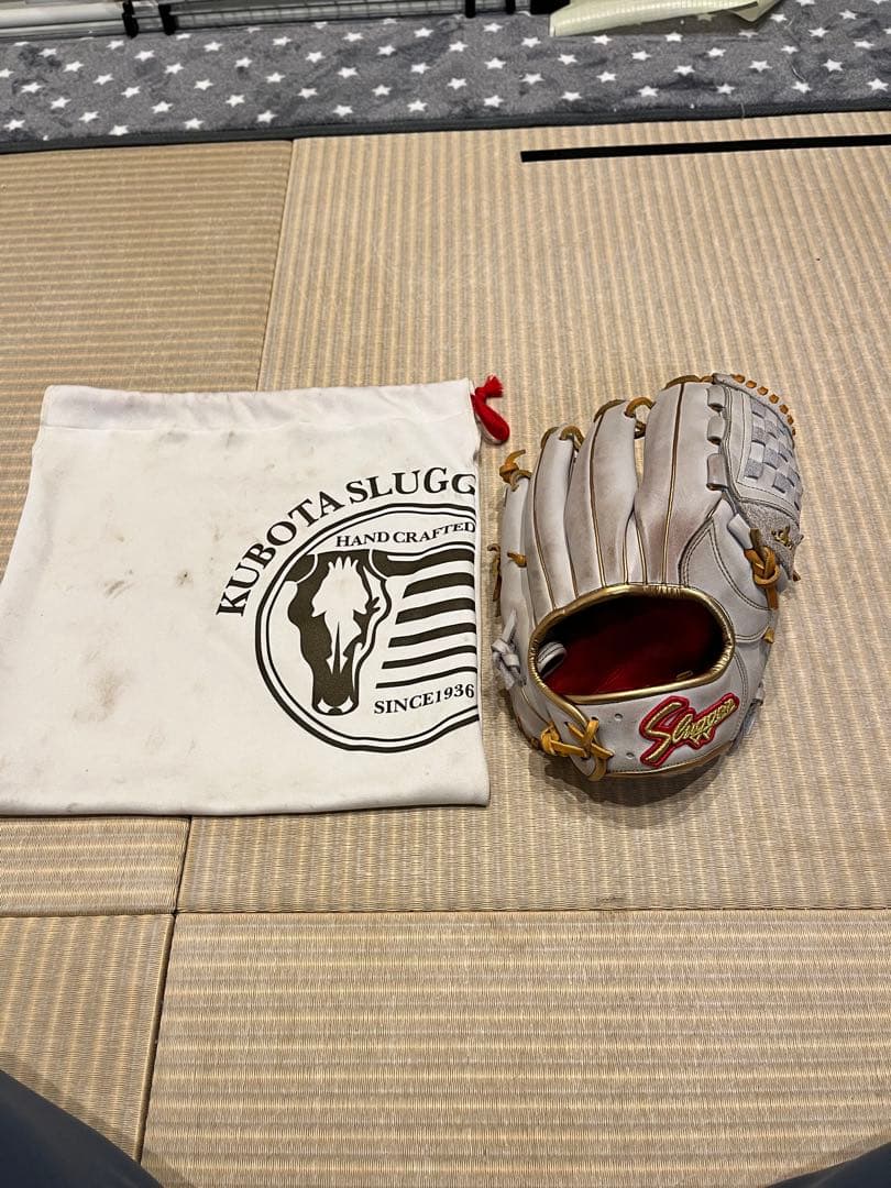 KUBOTA SLUGGER 軟式グローブ ホワイト 収納袋付き