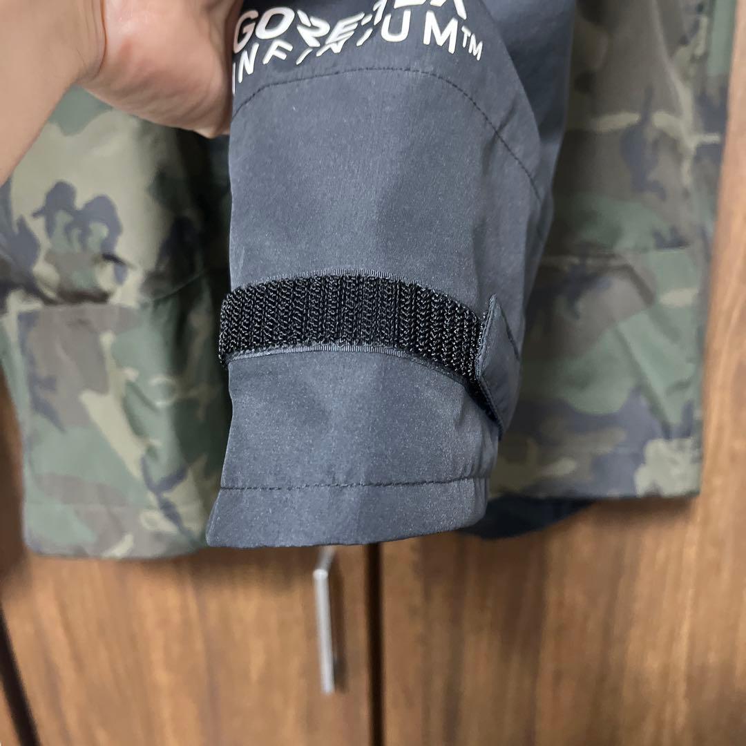 ダイワ　ゴアテックスレインスーツ　レインコート