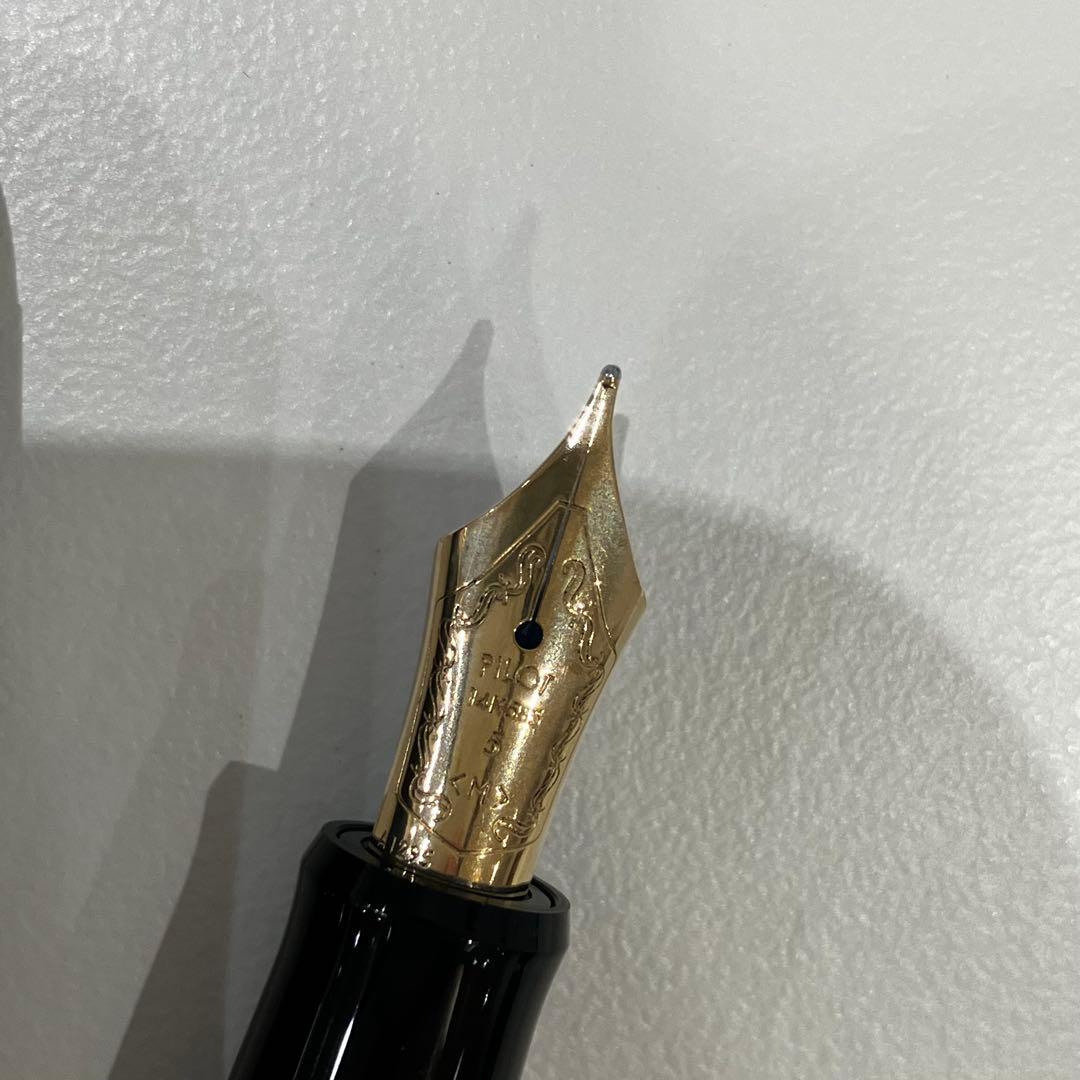 PILOT 万年筆 カスタム74 ブラック M 中字　ペン先14K 555