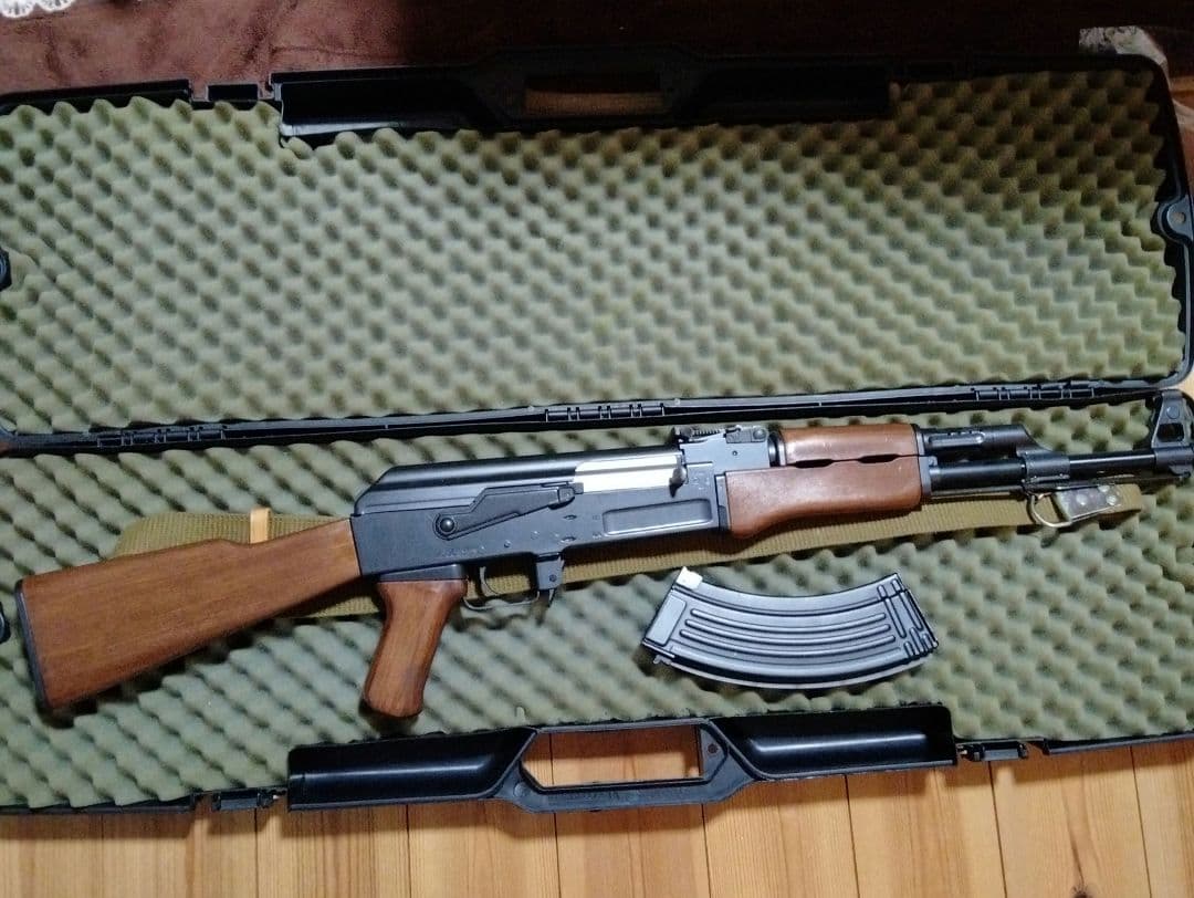 東京マルイ　AK47 スタンダード電動ガン　ケース付き