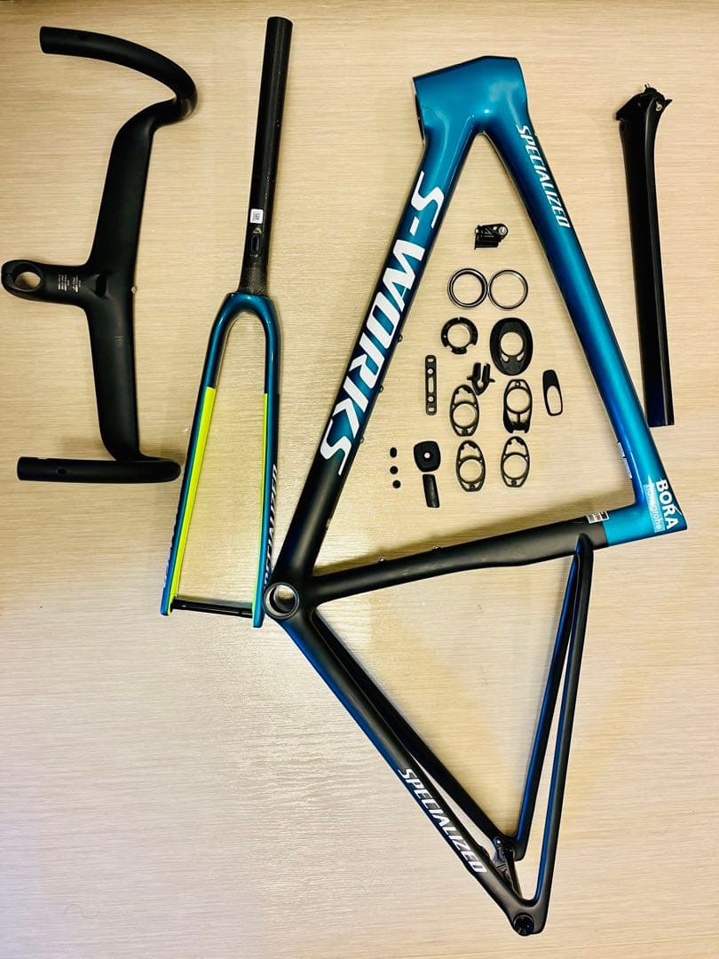 中華カーボン specialized フレーム約827g size 49