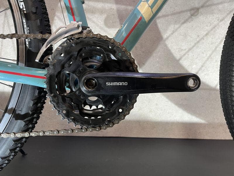 Bianchi KUMA 27.4 MTB　27.5インチ　ビアンキ