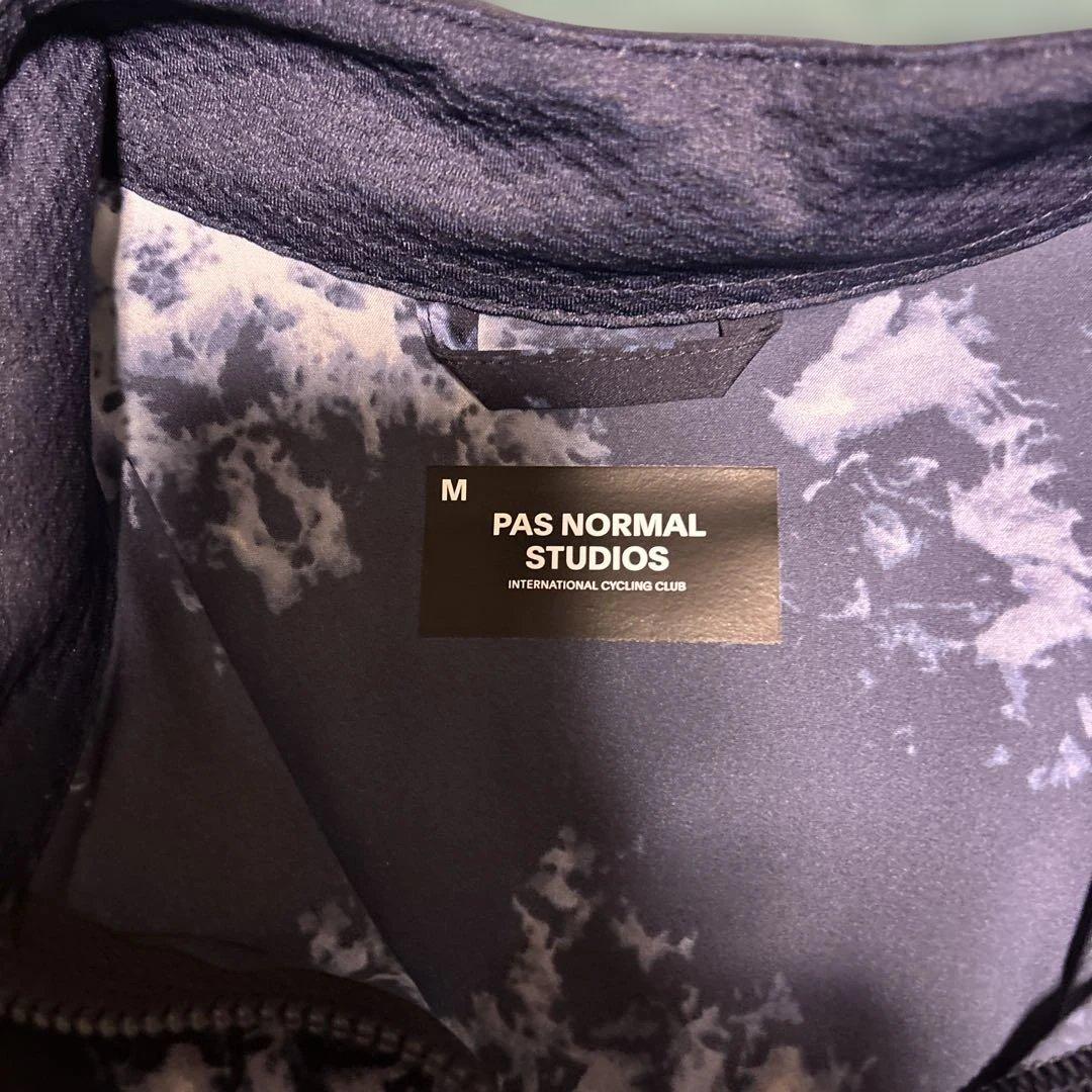 PAS NORMAL STUDIOS ウィンドブレーカー Mサイズ