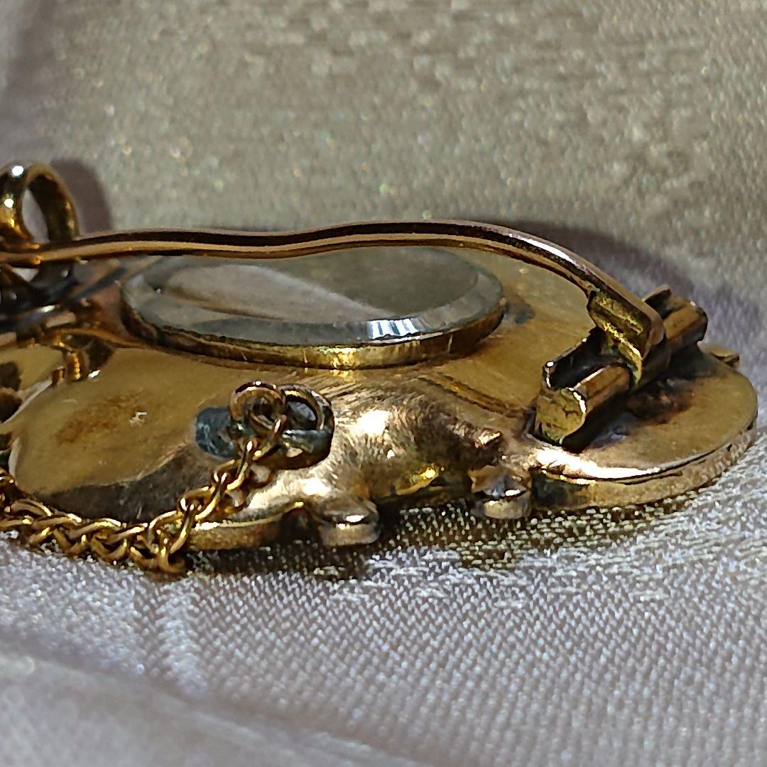 ヴィクトリア時代のブローチ