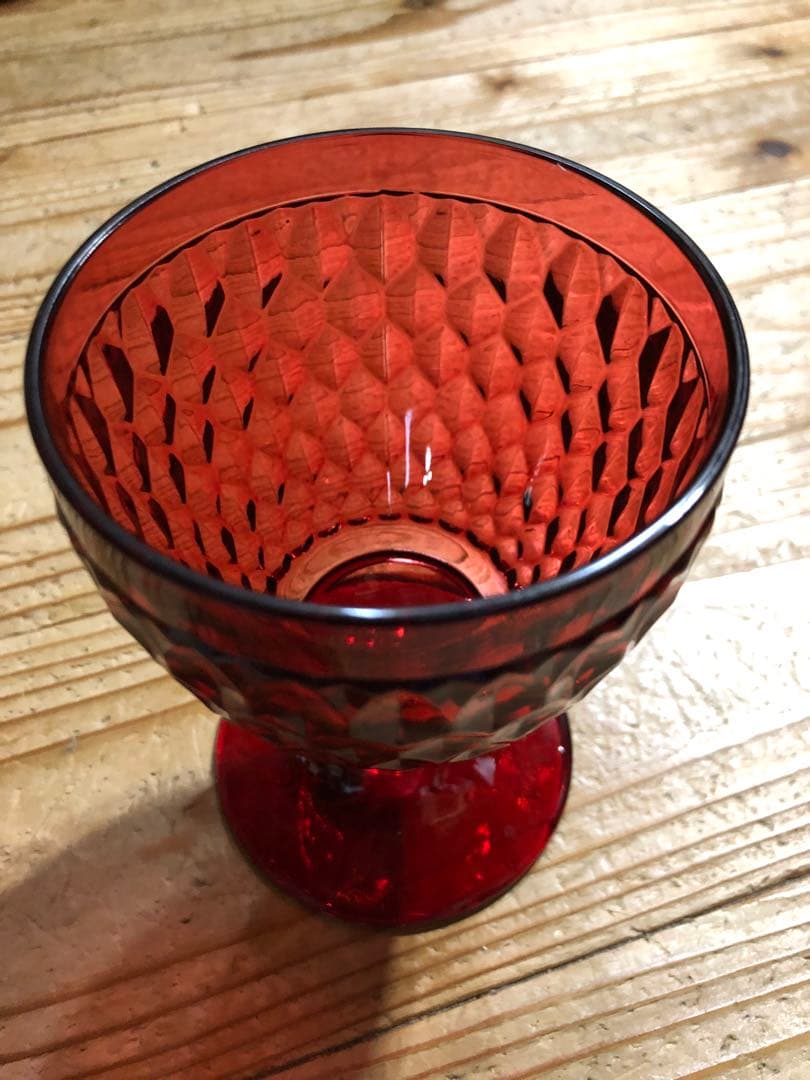 赤いガラスセール