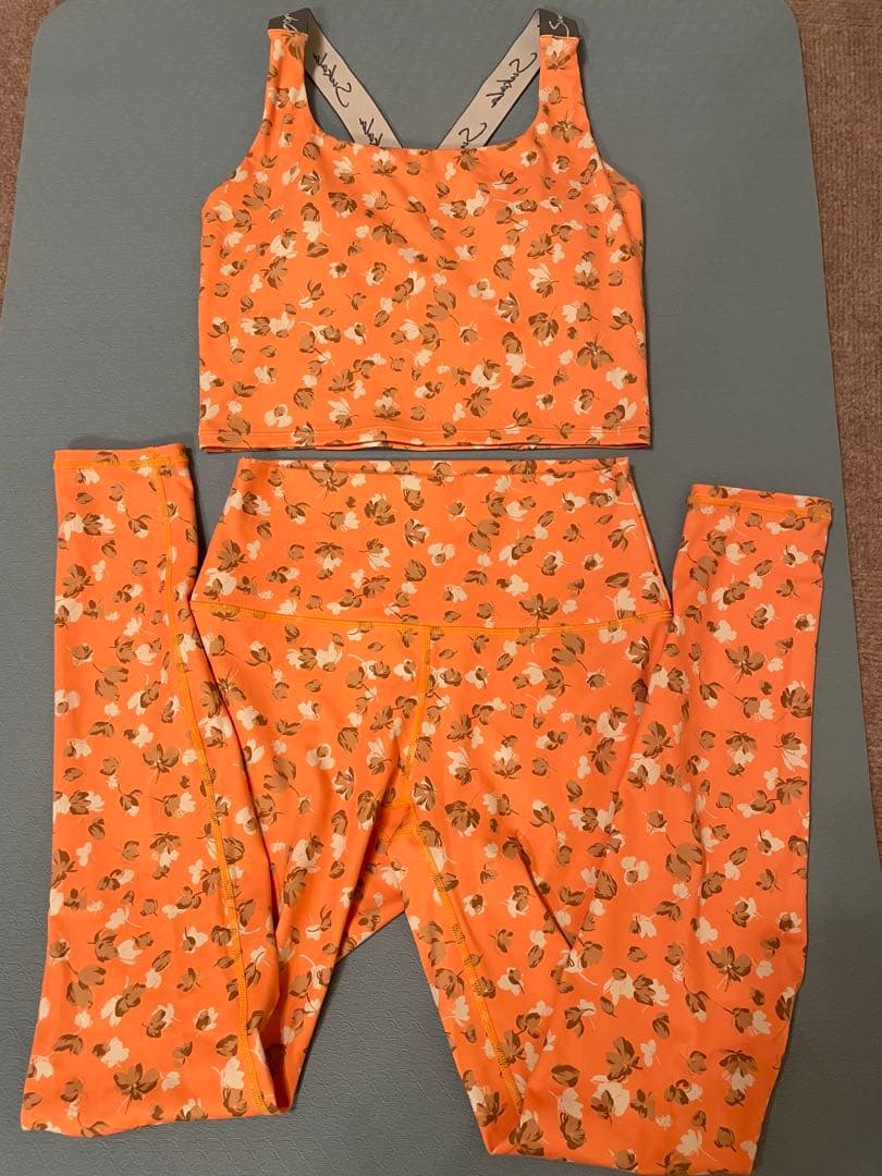 【SUKALA】フラワープリントセットアップ　オレンジ　上下Sサイズ