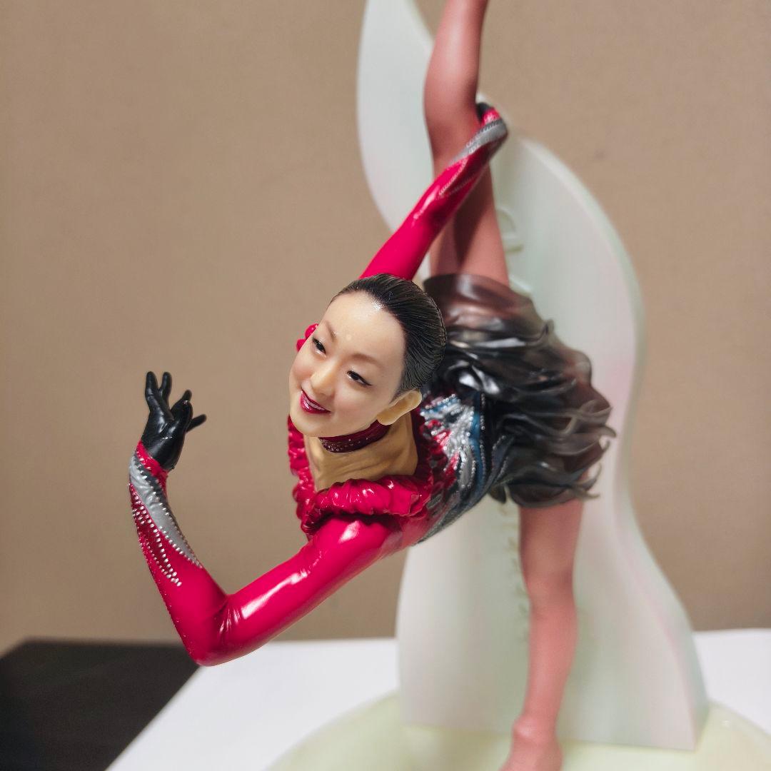 絶版品プレミアムバンダイ限定★超リアル浅田真央フィギュア全高34cm