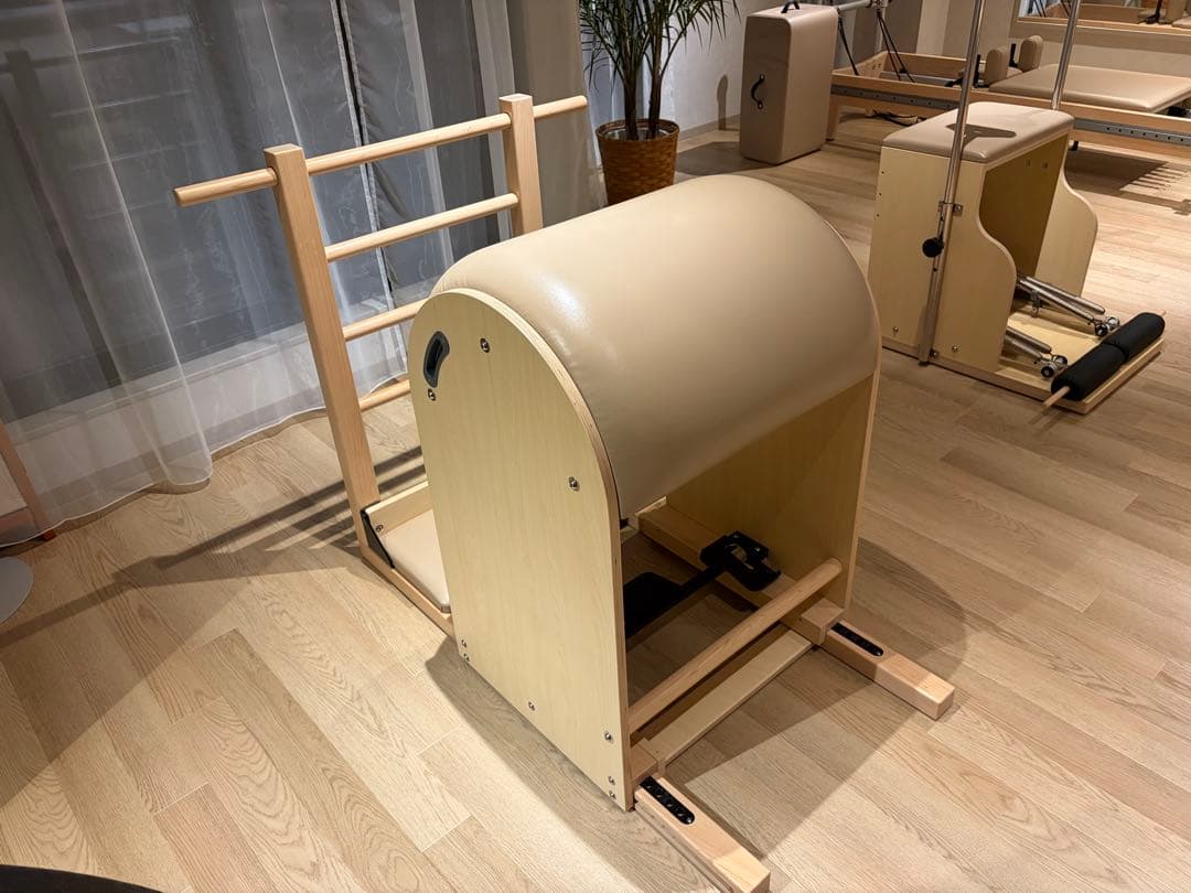 ピラティス　バレル