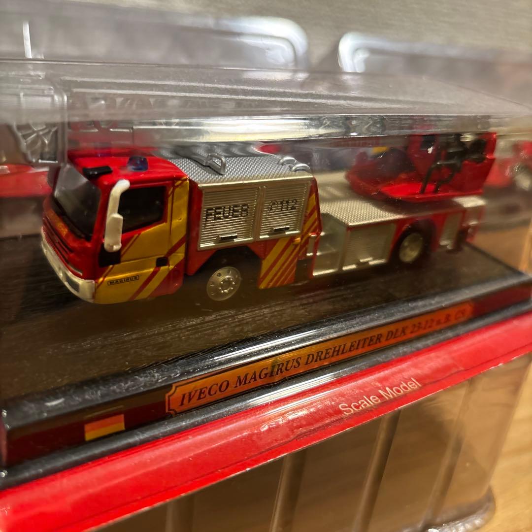 世界の消防車　ミニカー 週間デル・プラド製　トミカ　ホットウィール