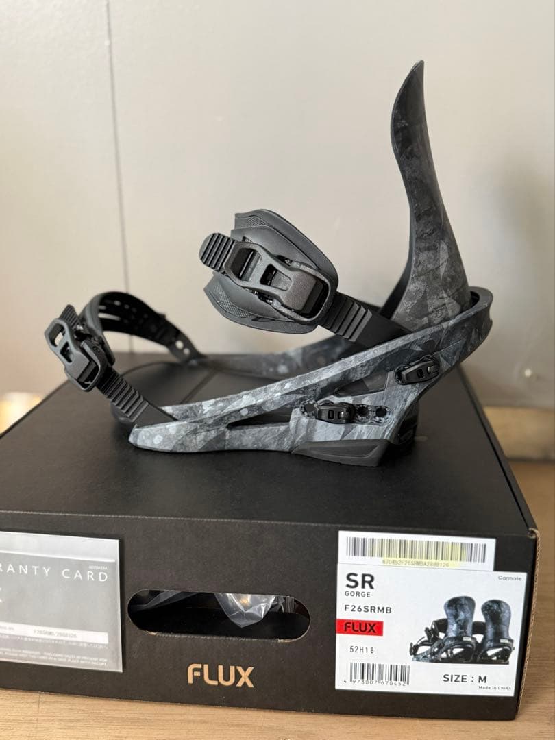 25-26FLUX SR GORGE Mサイズ
