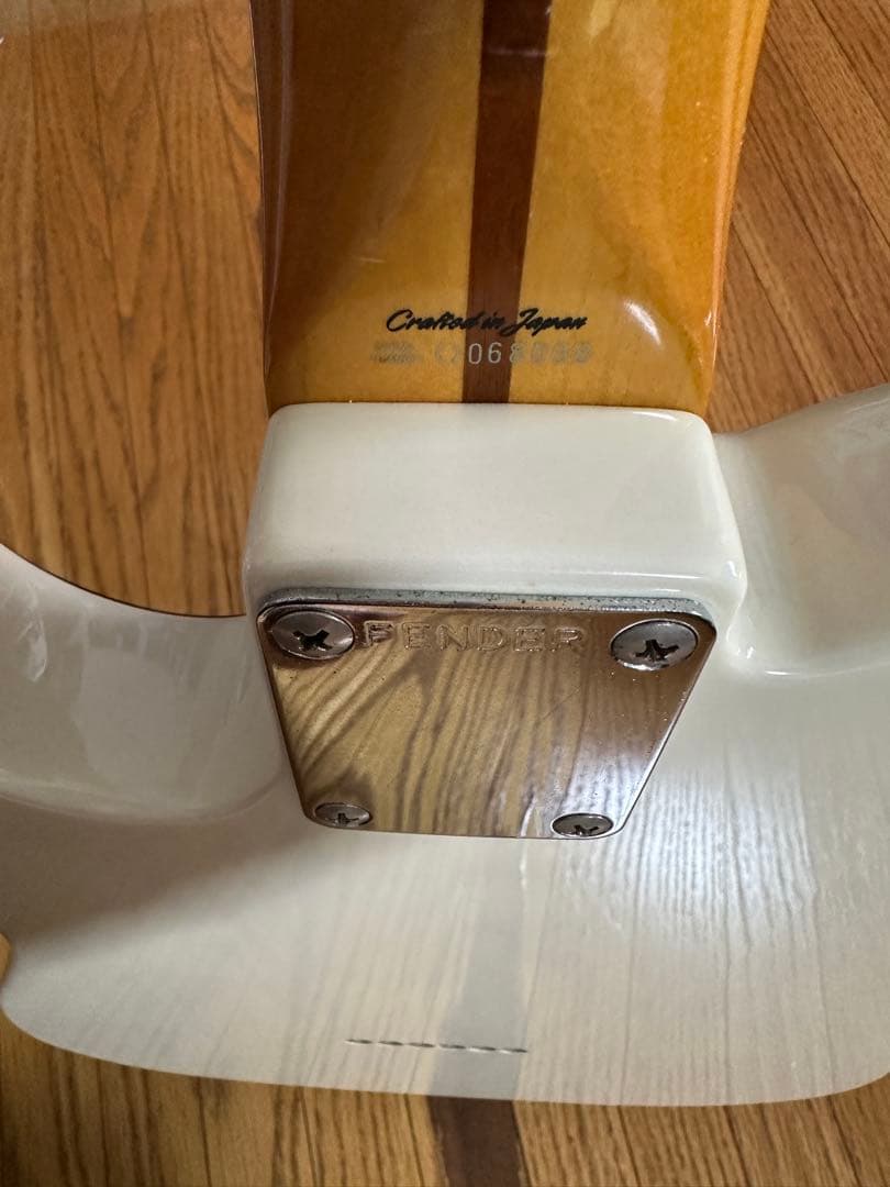 Fender Japan Telecaster ホワイト（オマケ付属中止）