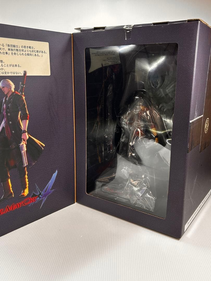 【未開封】デビルメイクライ4 ネロ　初回特典付　イージーホビー