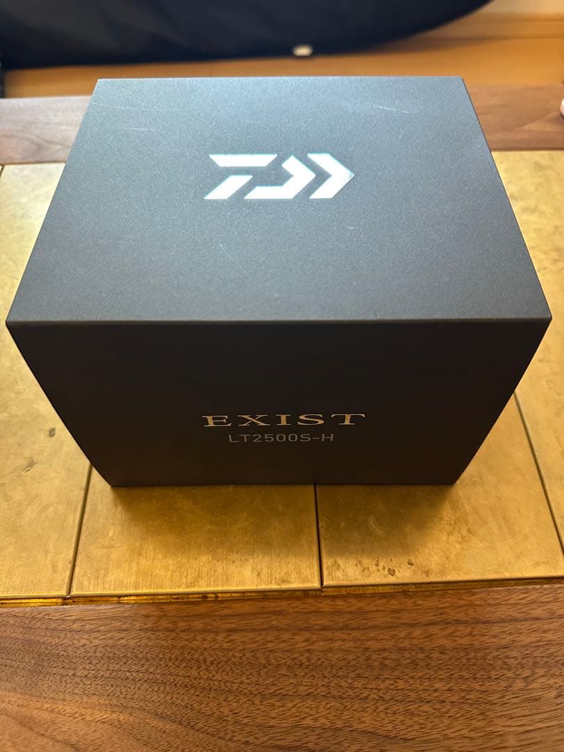 イグジスト極上美品ダイワ 22 EXIST LT2500S‑H スピニングリール