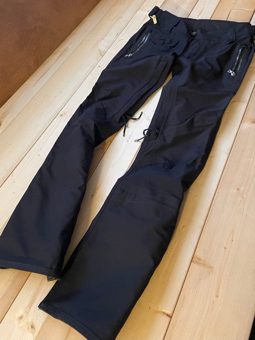 Burtonトップス＆HOLDENボトムス【S】美品上下セット＋ビーニー付き