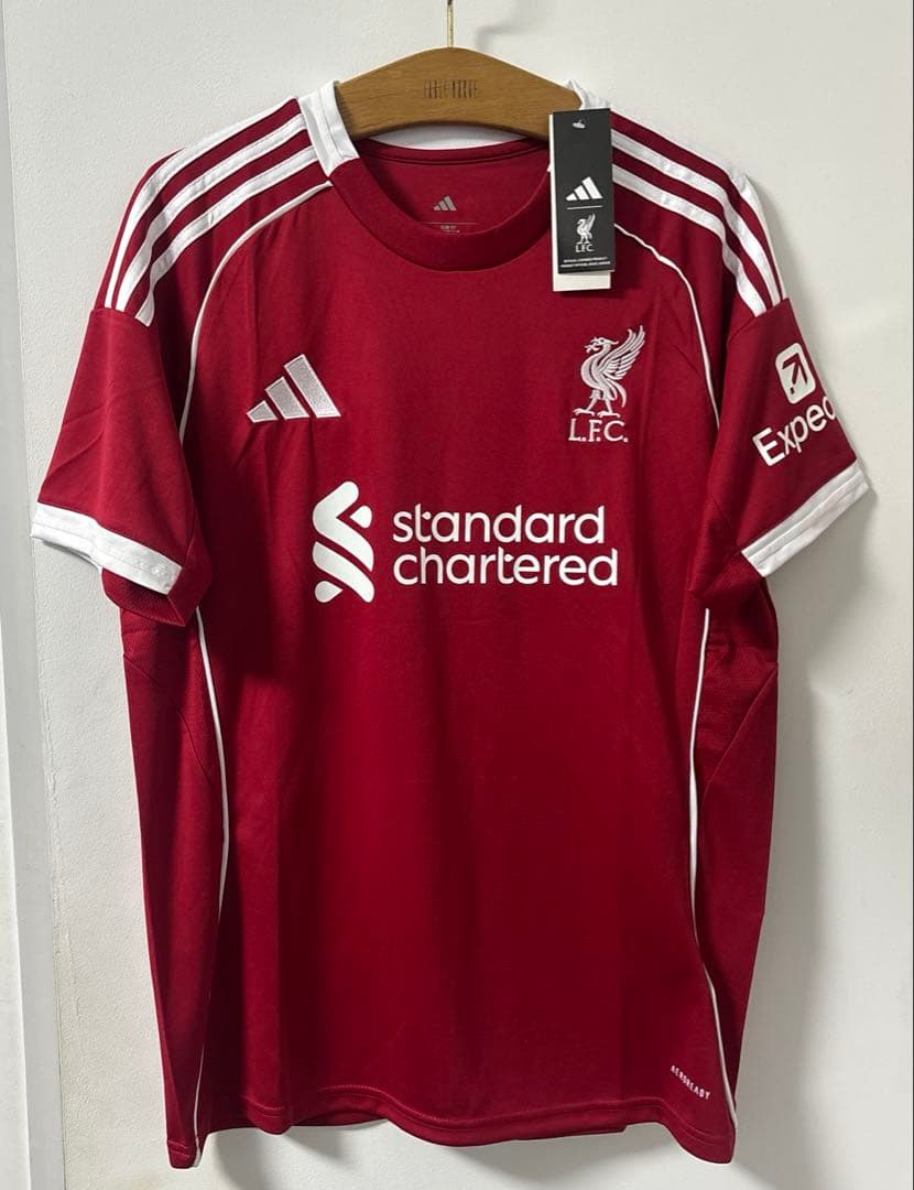 【新品未使用】正規品 イサク リヴァプール 25/26 ユニフォーム Mサイズ