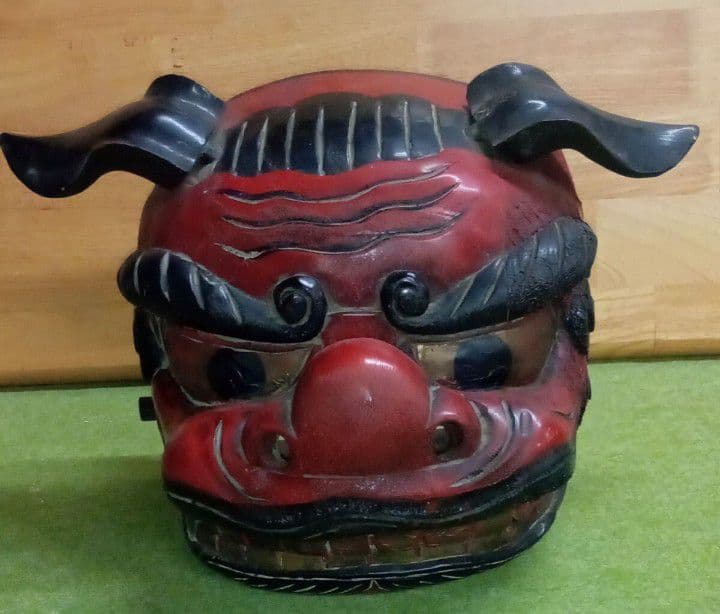 獅子頭 雌型 木製 木彫り 時代物 アンティーク 置物 縁起物