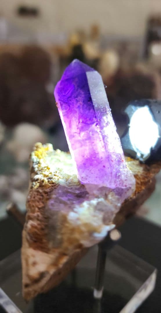 ナミビア産のロイヤルパープルアメジスト