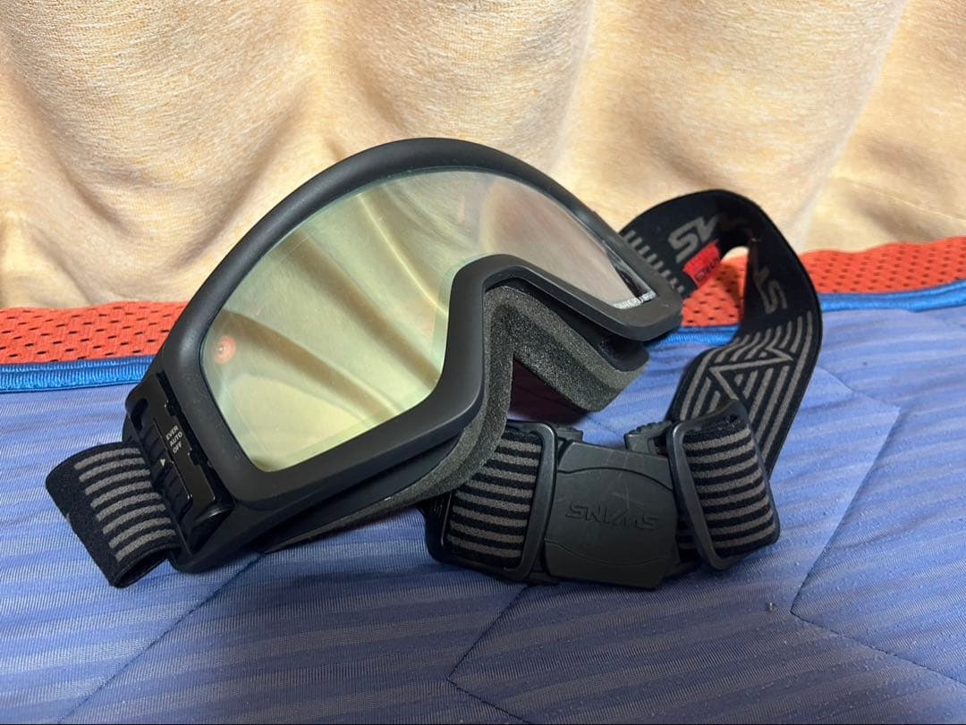 SWANS (スワンズ) スノーゴーグル マイクロターボファン付、ケース付