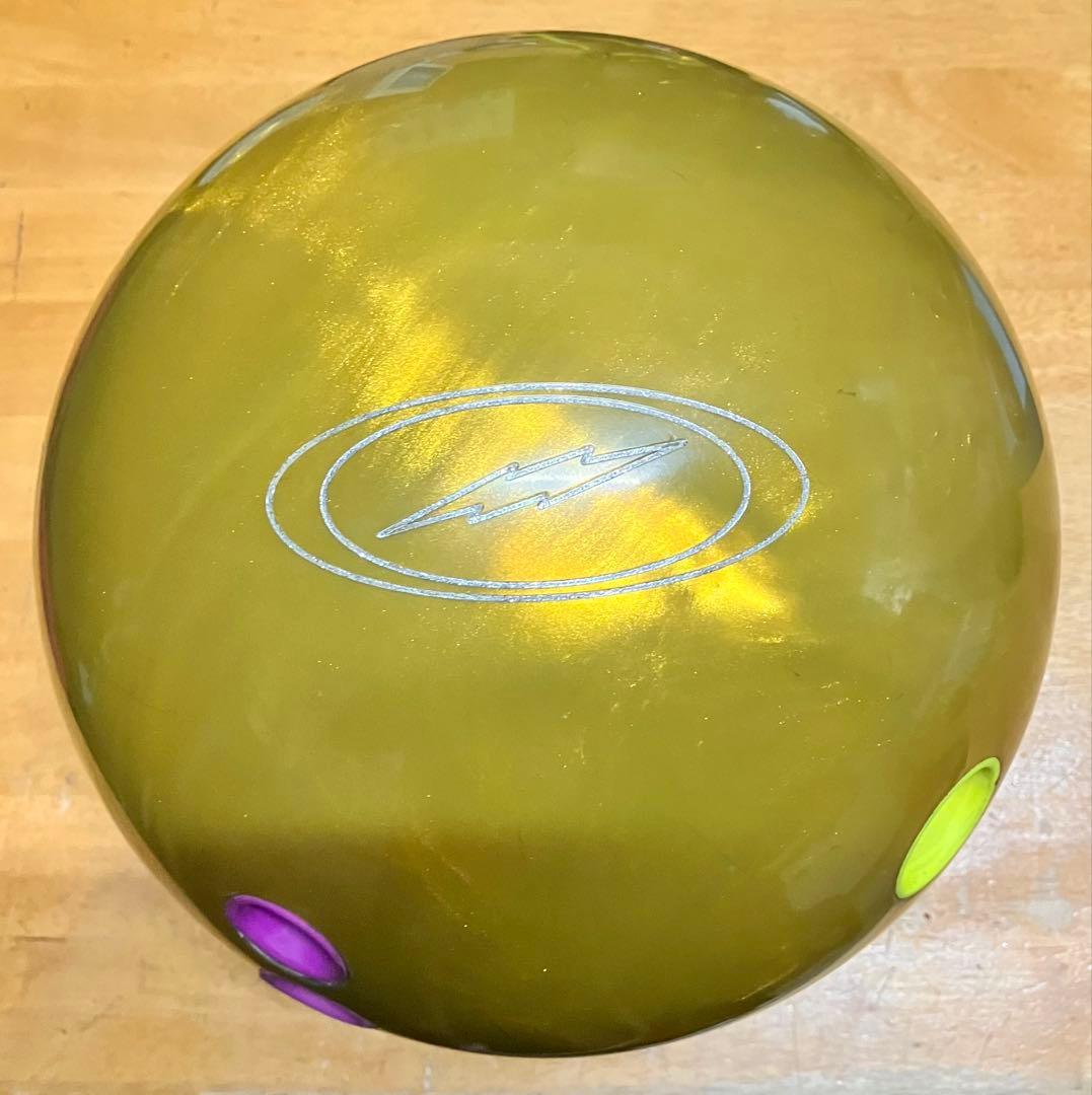 美品 STORM FOREST LOCK ボウリングボール 15P