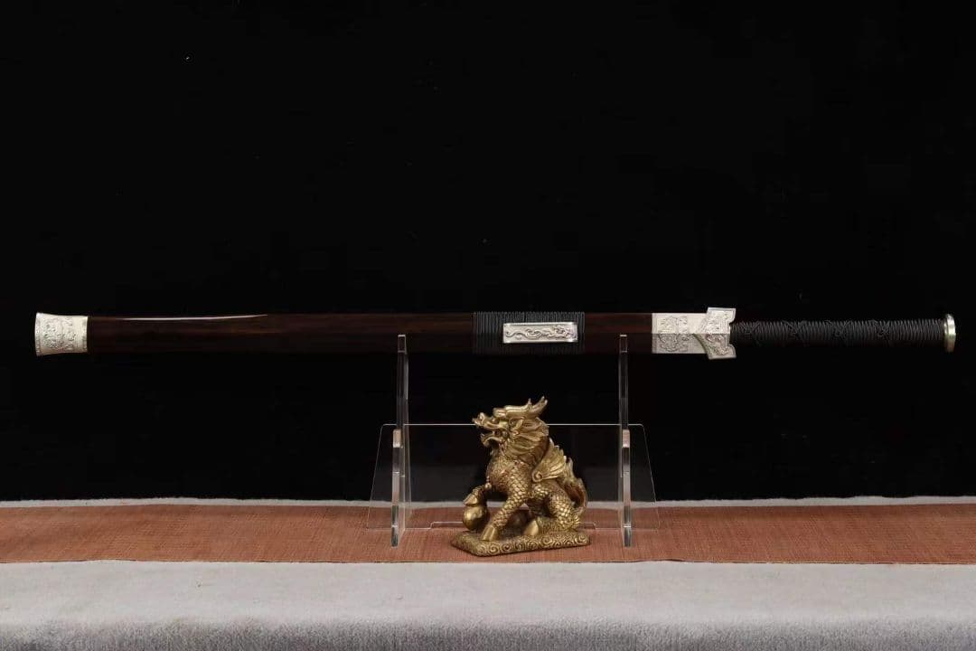 【白銅漢剣】 古兵器 武具　刀装具　日本刀　模造刀 居合刀