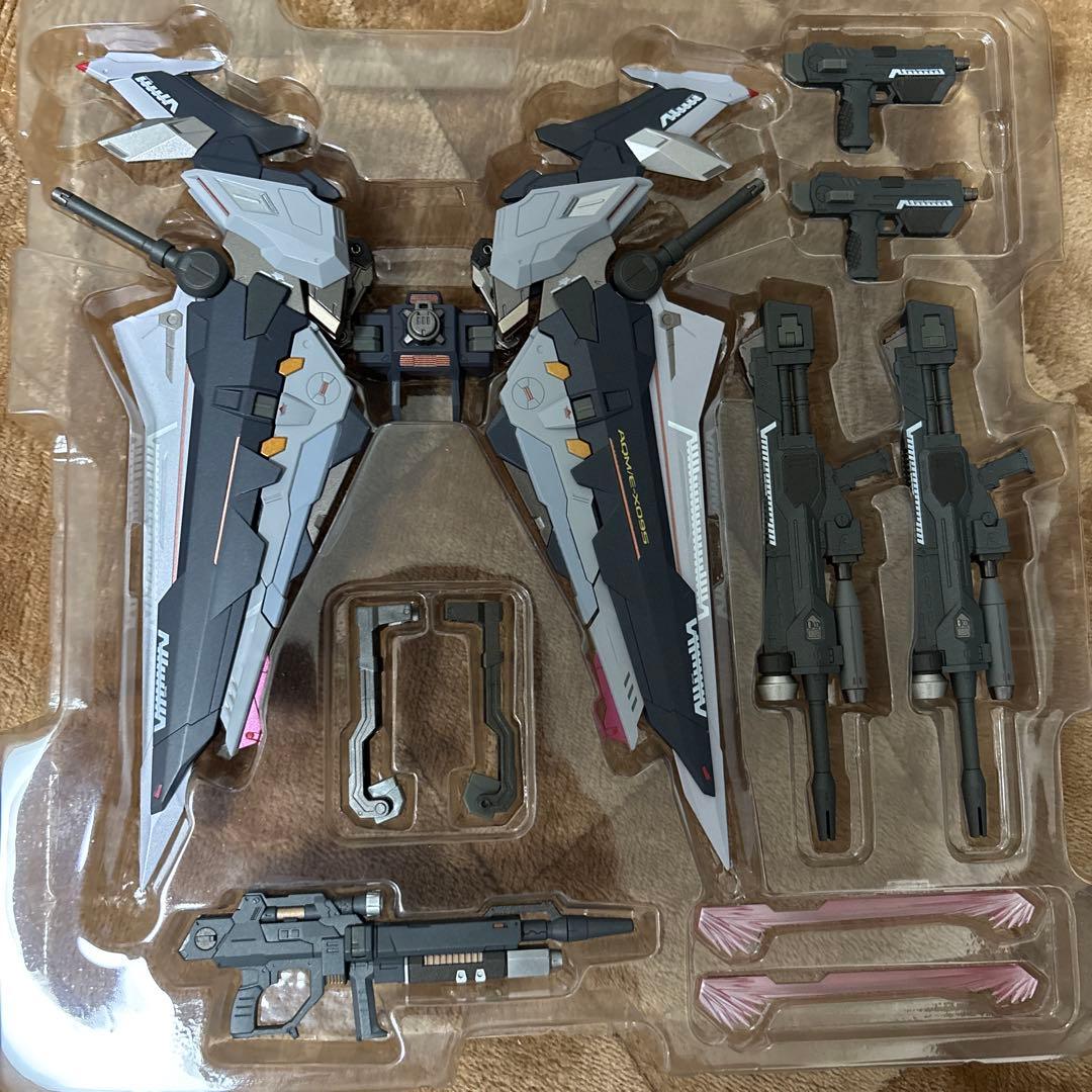 メタルビルド　ストライクノワールガンダム