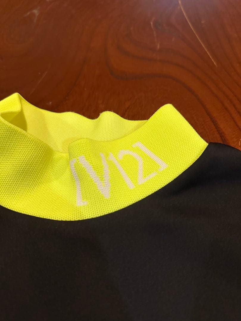 V12 モックネック　長袖シャツ サイズ2