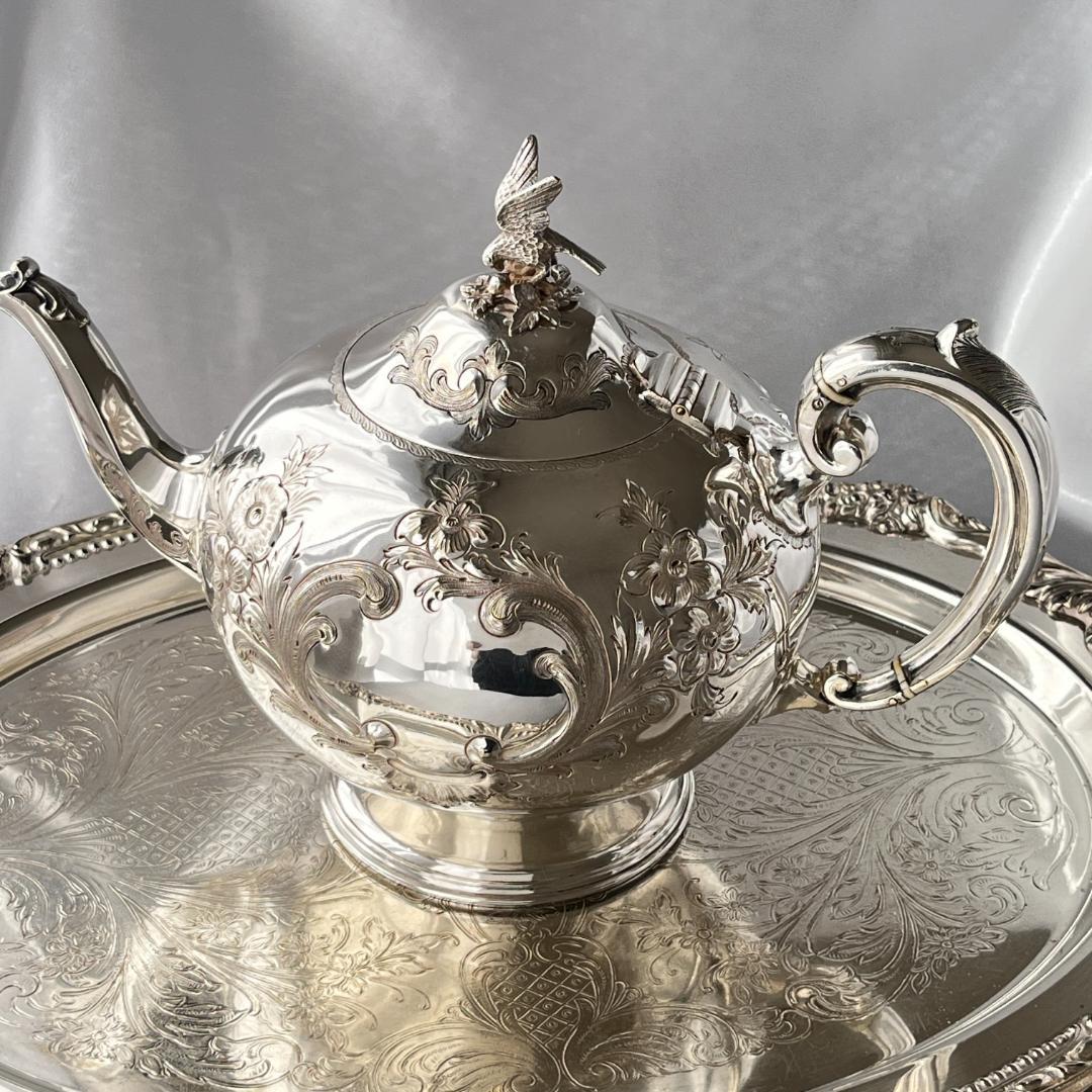 【Martin, Hall 】 イーグルのティーポット【シルバープレート】華麗！