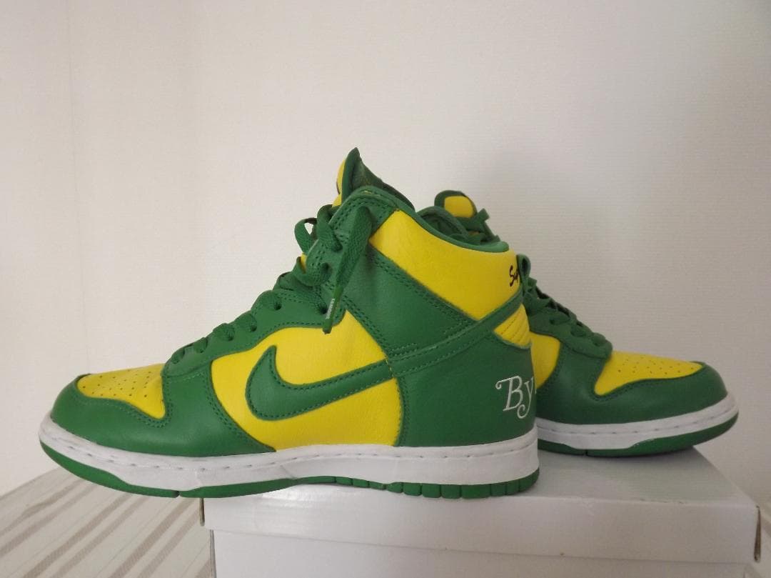 SUPREME(シュプリーム)× NIKE(ナイキ)ダンク ハイ スニーカー