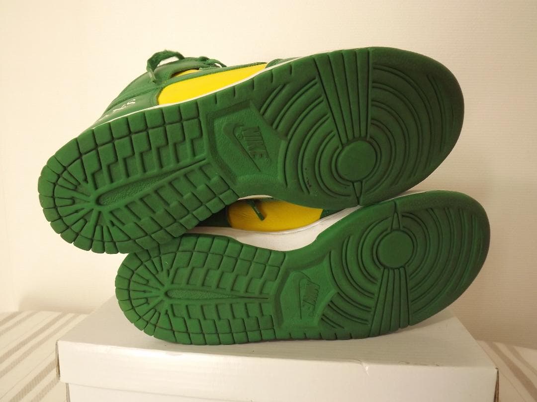 SUPREME(シュプリーム)× NIKE(ナイキ)ダンク ハイ スニーカー