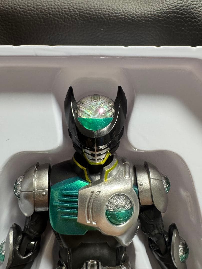 真骨彫製法 仮面ライダーバース　CLAWs・サソリ　おまけ付き