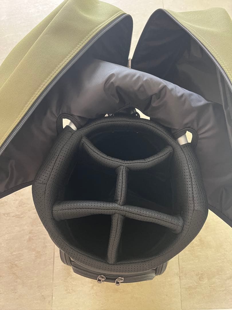 キャディバッグ　ランドローバー　DEFENDER 新品未使用