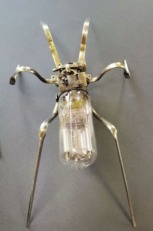 スチームパンク　真空管使用昆虫　S-01
