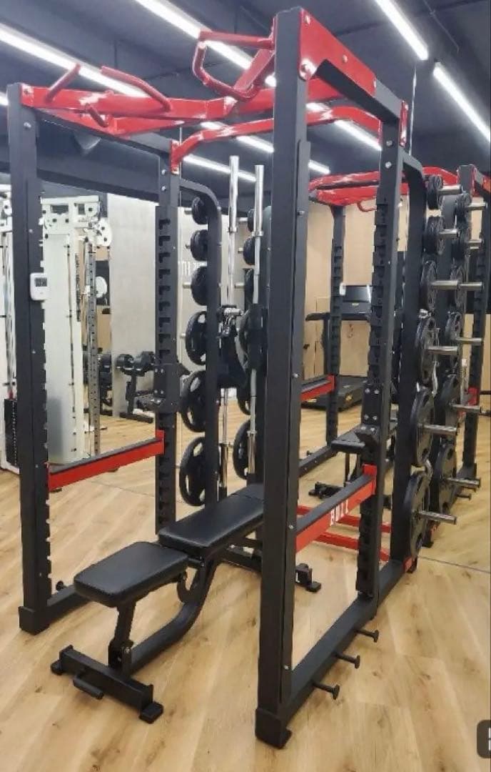 BULLパワーラック、アジャスタブルベンチ、135kgプレートセット