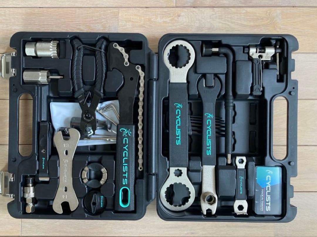 CYCLISTS 自転車用工具セット ケース付き