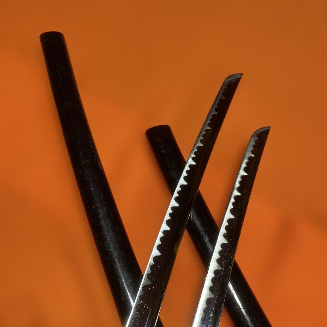 模造刀大小２本セット(下緒無し) 黒柄 波図透し丸鍔 黒呂鞘