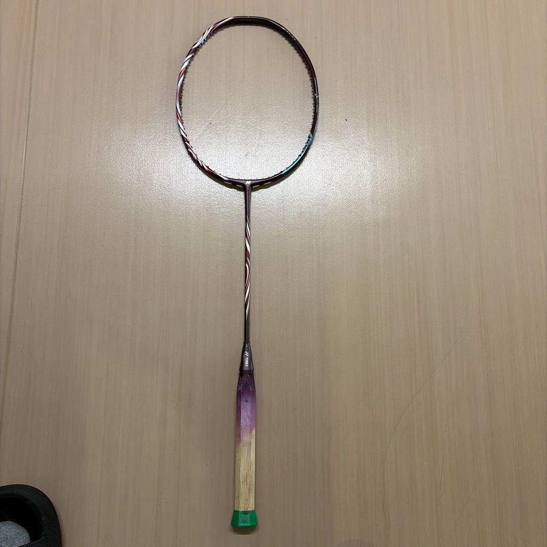 ラケット ASTROX100TOUR 4UG5