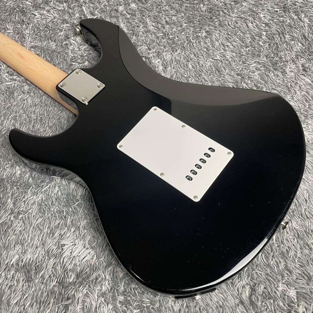 ギター YAMAHA Pacifica PAC012