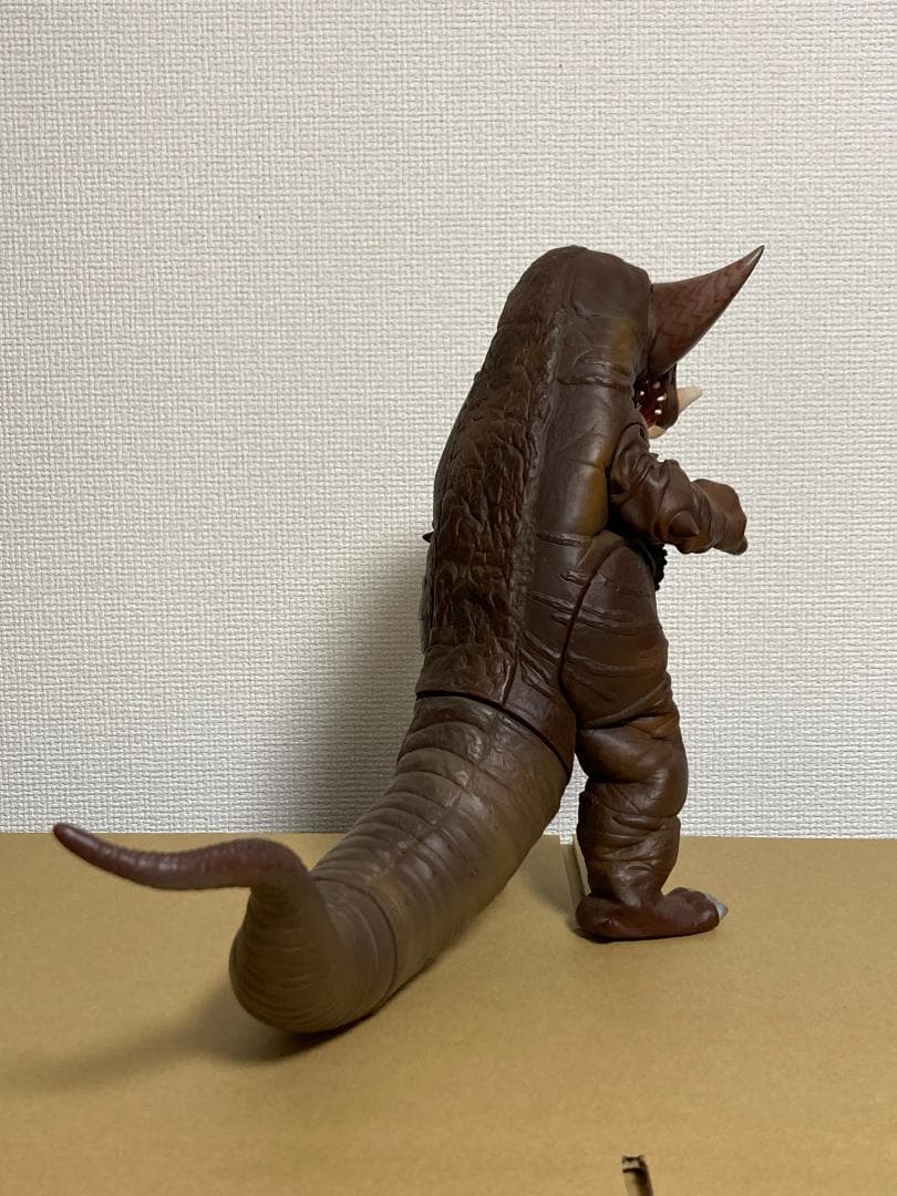 パイロットエース　ゴモラ　ソフビ