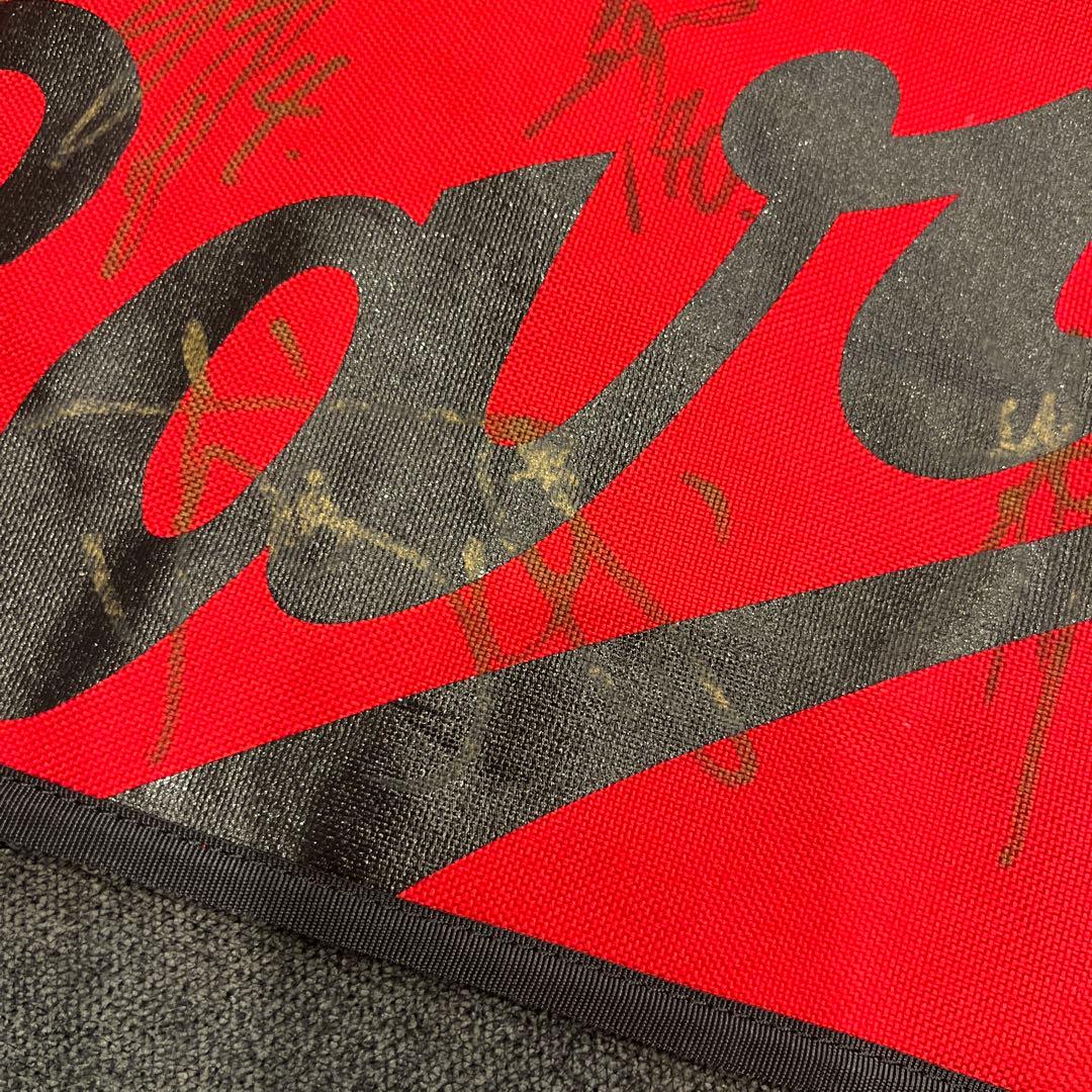 広島東洋カープ　直筆サイン入り　メッセンジャーバッグ　赤黒　2