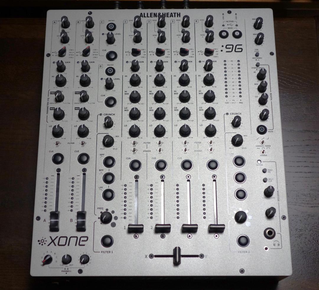 新品同様　Allen & Heath Xone:96 DJミキサー