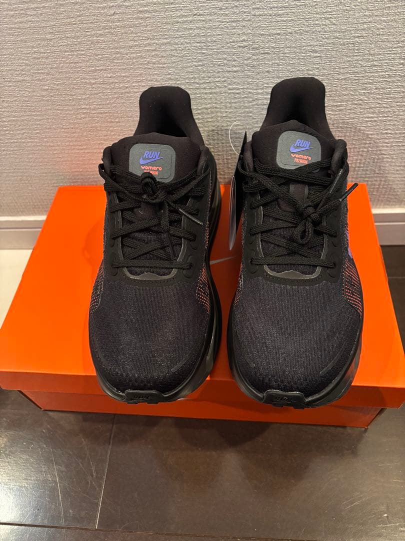 ナイキボメロプレミアムNike VOMEROPremium WMNS26.0cm