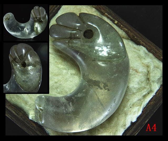 古墳期★表面風化★虹入り★特有な結晶が見られ★上古水晶製★特大丁字頭勾玉