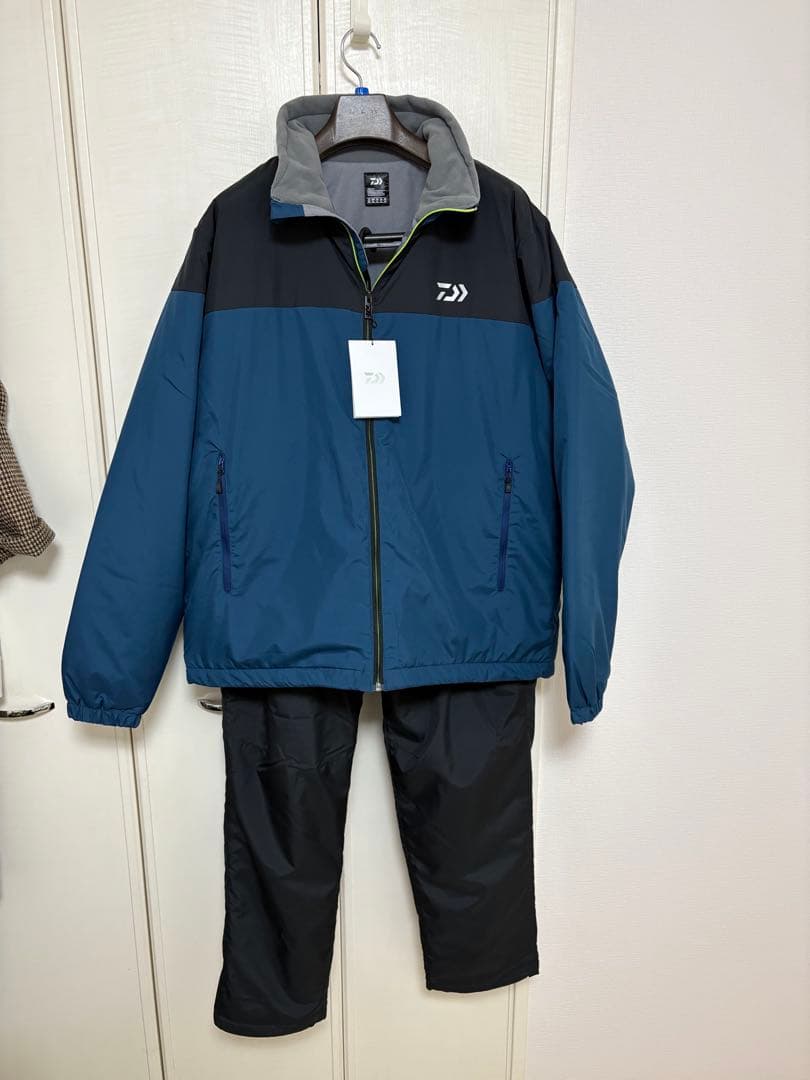 新品未使用　ダイワ 防寒 ウォームアップスーツ DI-52009 2XL