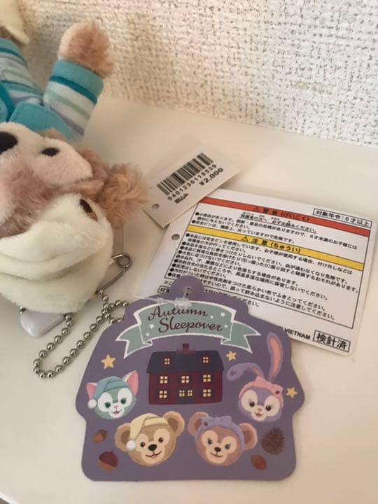 【タグ付き】ダッフィー ジェラトーニ ぬいぐるみバッジ オータムスリープオーバー