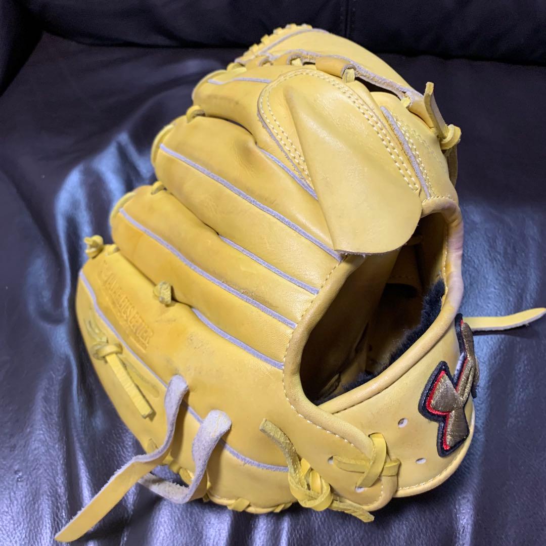 アンダーアーマー 軟式投手用グローブ