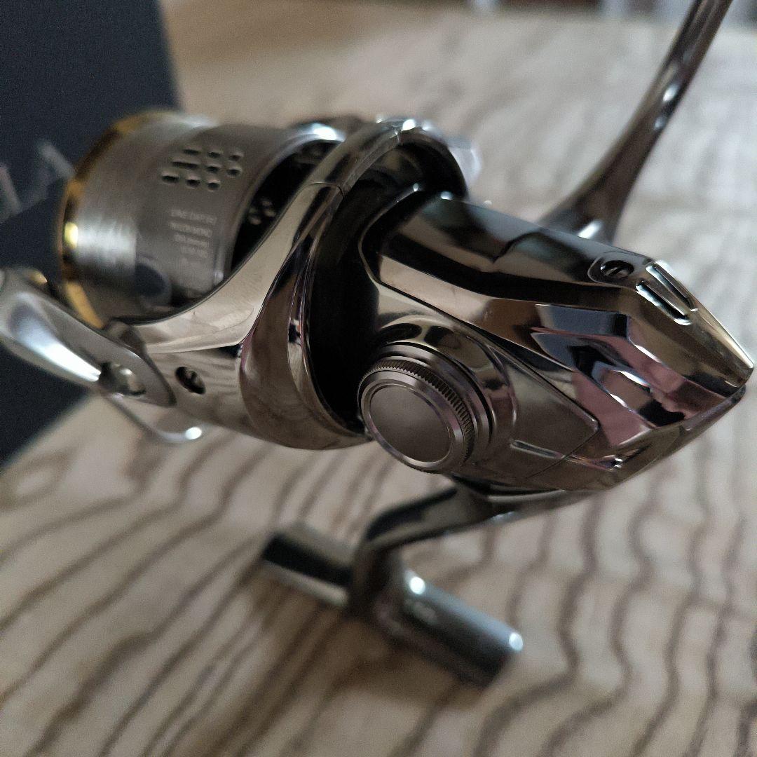 SHIMANO 18STELLA C2500SHG スピニングリール