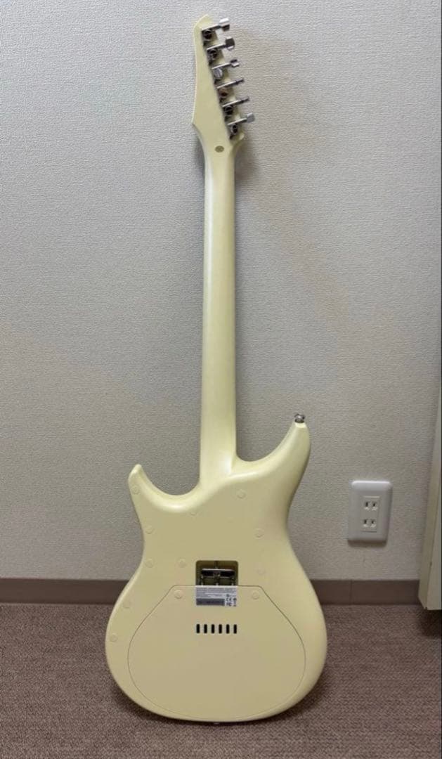 ENYA Inspire  ホワイト　アンプ内蔵エレキギター